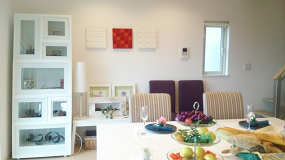 ユニテハウス芸科大前展示場_20帖のダイニングキッチン2